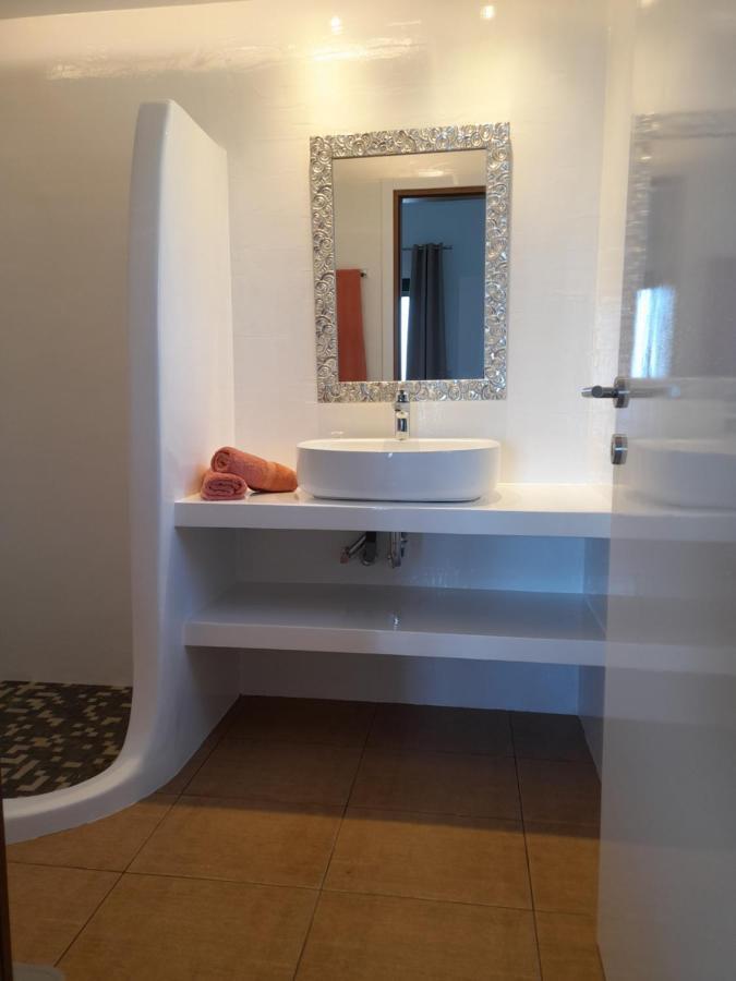 Zaki-1 Premium Villa Moni Evaggelistrias Екстериор снимка