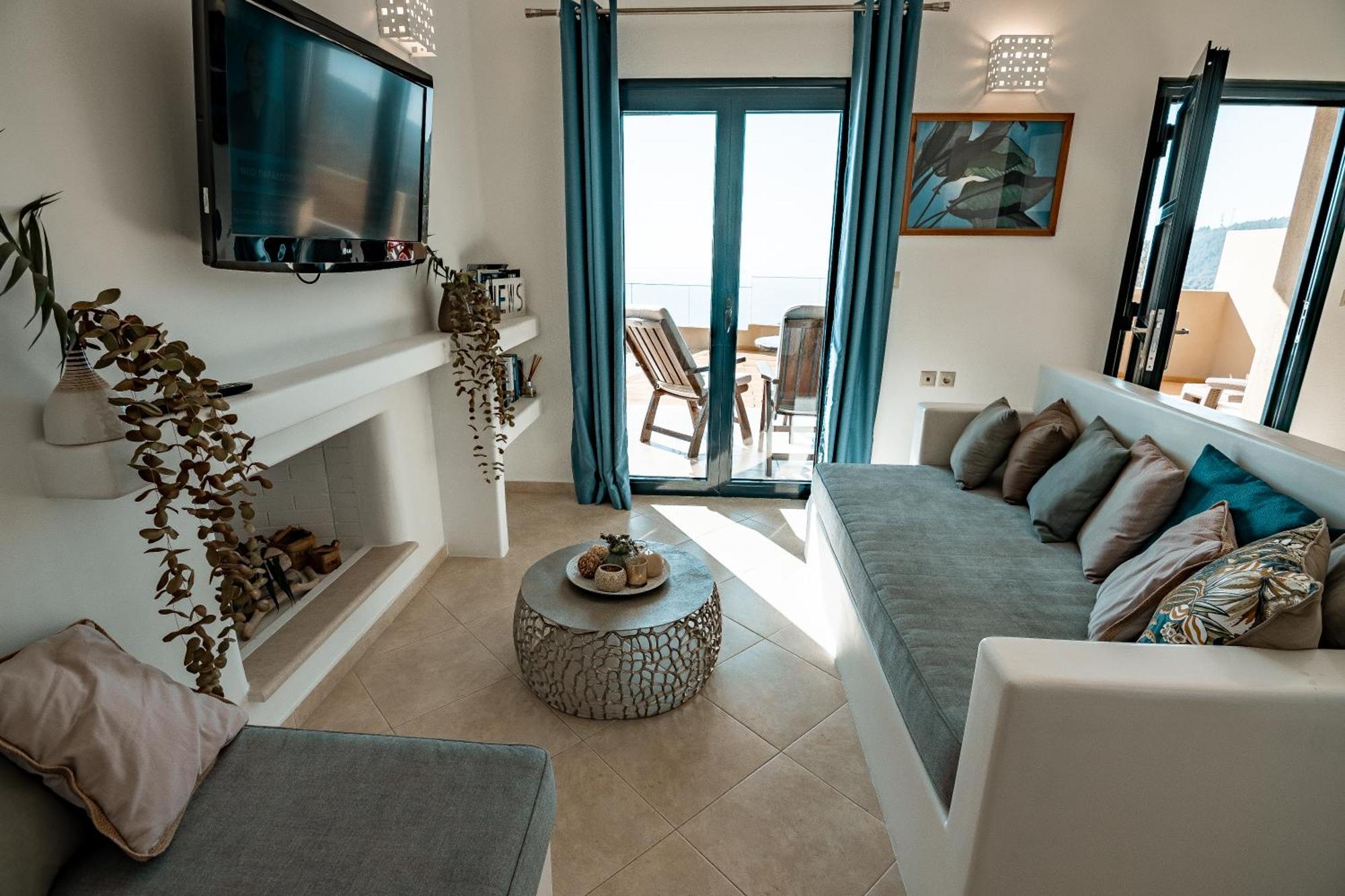 Zaki-1 Premium Villa Moni Evaggelistrias Екстериор снимка